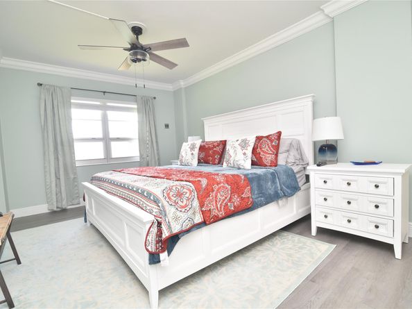 1831 NE 38th St 207, Fort Lauderdale FL 33308