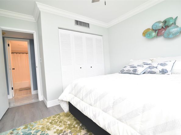 1831 NE 38th St 207, Fort Lauderdale FL 33308