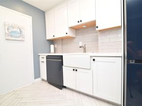 1831 NE 38th St 207, Fort Lauderdale FL 33308