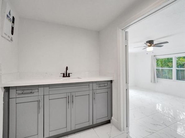 1836 SW 9th Ave, Fort Lauderdale FL 33315