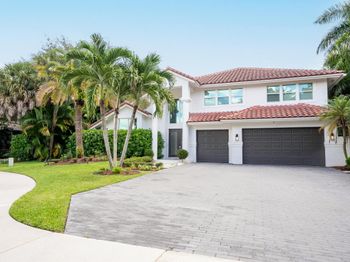 934 SW 21st Way