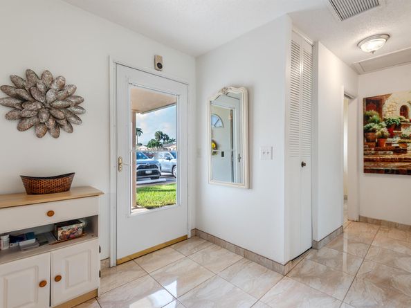 2555 Dudley Drive W E, West Palm Beach FL 33415
