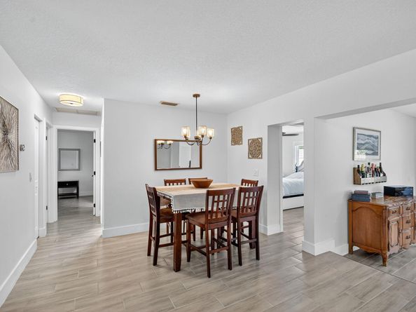 735 La Costa Way, Lantana FL 33462