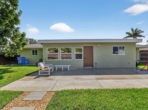 735 La Costa Way, Lantana FL 33462