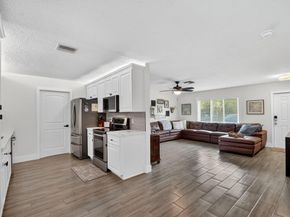 735 La Costa Way, Lantana FL 33462
