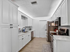 735 La Costa Way, Lantana FL 33462