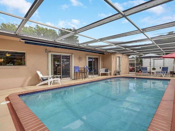 5650 SW 91 Avenue, Miami FL 33173