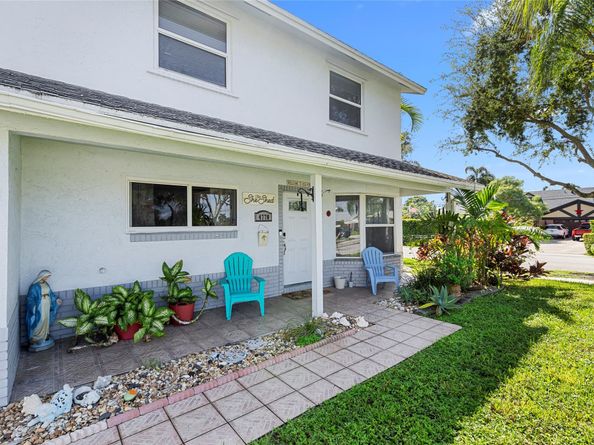 4770 SW 57th Ter, Davie FL 33314