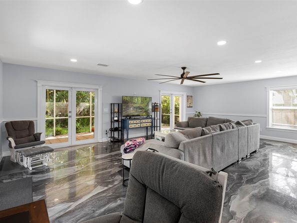 4770 SW 57th Ter, Davie FL 33314