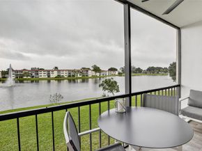 9623 S Hollybrook Lake Dr 204, Pembroke Pines FL 33025