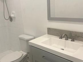 560 SW 14th St, Deerfield Beach FL 33441