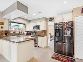 4984 SW 95th Ave, Cooper City FL 33328