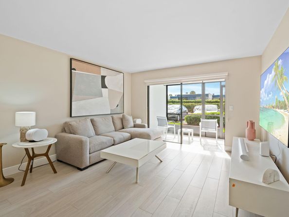 15451 Pembridge Dr 206, Delray Beach FL 33484