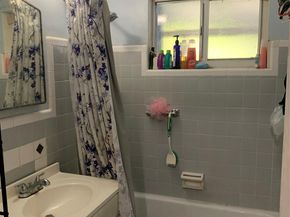 1635 NE 160th St, North Miami Beach FL 33162