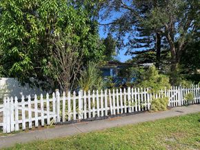 1635 NE 160th St, North Miami Beach FL 33162