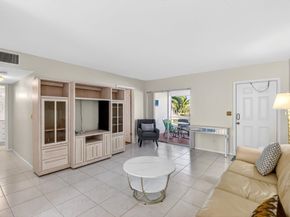 94 Stratford G, West Palm Beach FL 33417