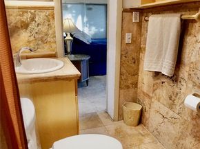 1240 SW 4th Ave, Pompano Beach FL 33060