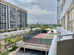 1985 S Ocean Drive 3C, Hallandale Beach FL 33009