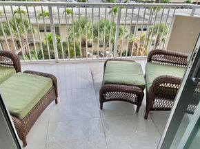 1985 S Ocean Drive 3C, Hallandale Beach FL 33009