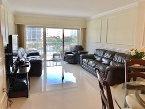 1985 S Ocean Drive 3C, Hallandale Beach FL 33009