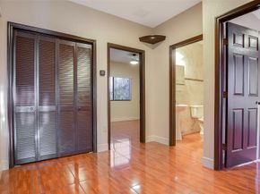 1461-1463 SW 40th Ter, Fort Lauderdale FL 33317