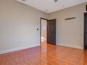 1461-1463 SW 40th Ter, Fort Lauderdale FL 33317