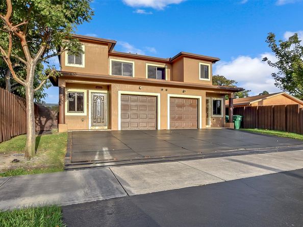 1461-1463 SW 40th Ter, Fort Lauderdale FL 33317