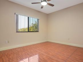 1461-1463 SW 40th Ter, Fort Lauderdale FL 33317