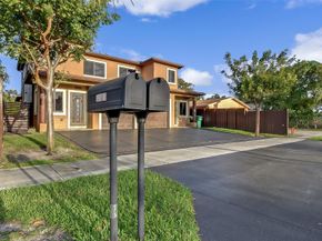 1461-1463 SW 40th Ter, Fort Lauderdale FL 33317