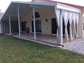 231 Preserve Ct, Royal Palm Beach FL 33411