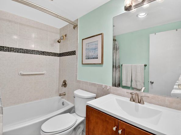 5203 NE 24 Terrace B105, Fort Lauderdale FL 33308