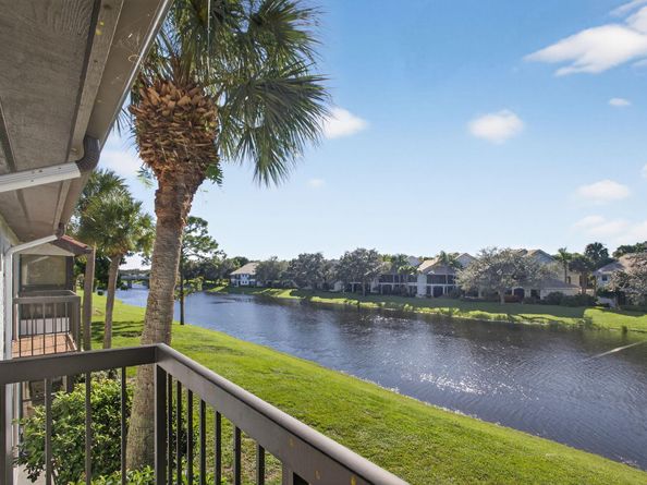 16671 Traders Crossing N 222, Jupiter FL 33477