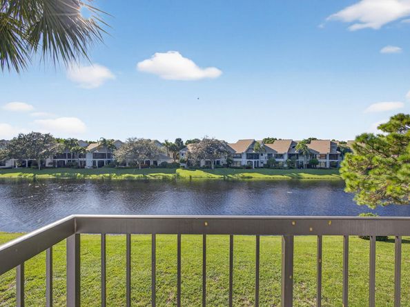 16671 Traders Crossing N 222, Jupiter FL 33477