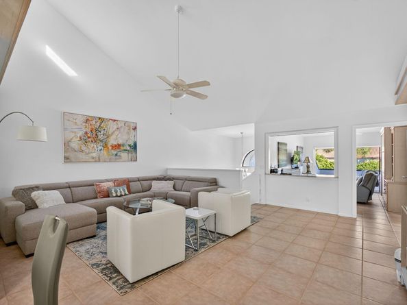 16671 Traders Crossing N 222, Jupiter FL 33477