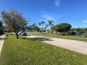 141 West Court, Royal Palm Beach FL 33411