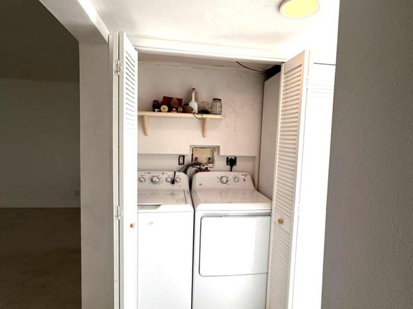 141 West Court, Royal Palm Beach FL 33411