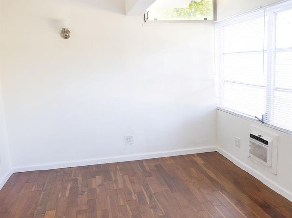 141 West Court, Royal Palm Beach FL 33411