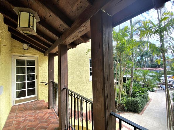 301 Australian Avenue 306, Palm Beach FL 33480