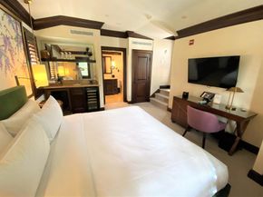 301 Australian Avenue 306, Palm Beach FL 33480
