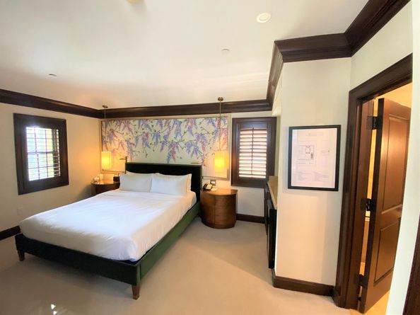 301 Australian Avenue 306, Palm Beach FL 33480