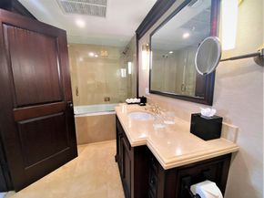 301 Australian Avenue 306, Palm Beach FL 33480