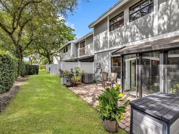 2737 NW 42nd Ave 2737, Coconut Creek FL 33066