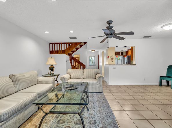 2737 NW 42nd Ave 2737, Coconut Creek FL 33066