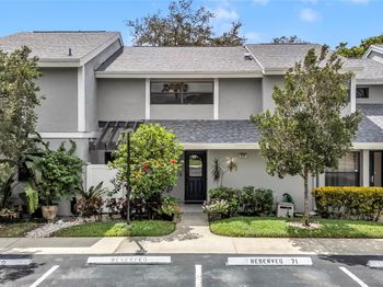 2737 NW 42nd Ave