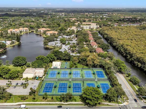 2737 NW 42nd Ave 2737, Coconut Creek FL 33066