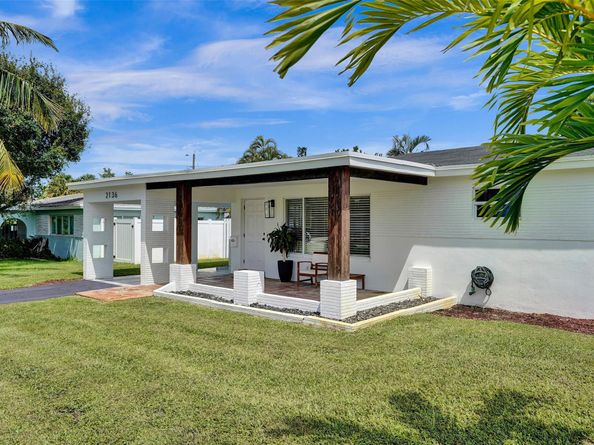 2136 NE 3rd Way, Boca Raton FL 33431