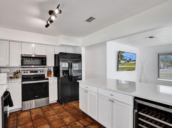 2136 NE 3rd Way, Boca Raton FL 33431