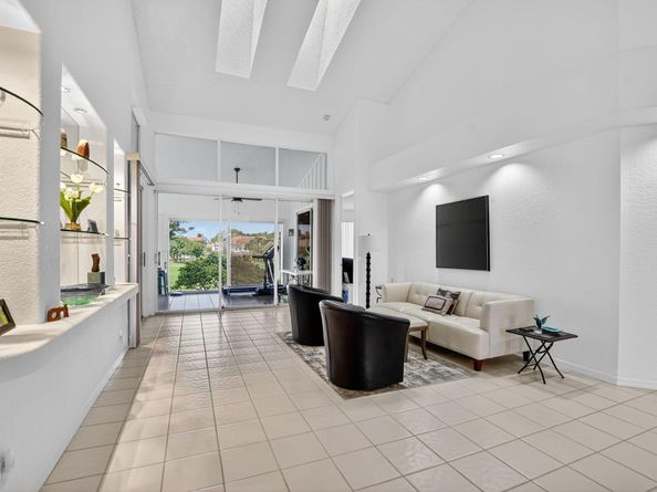 5781 NW 24th Avenue 902, Boca Raton FL 33496