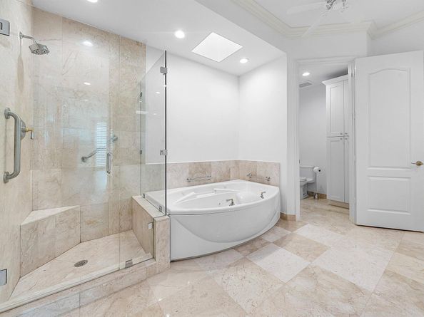 550 SE Mizner Boulevard B906, Boca Raton FL 33432