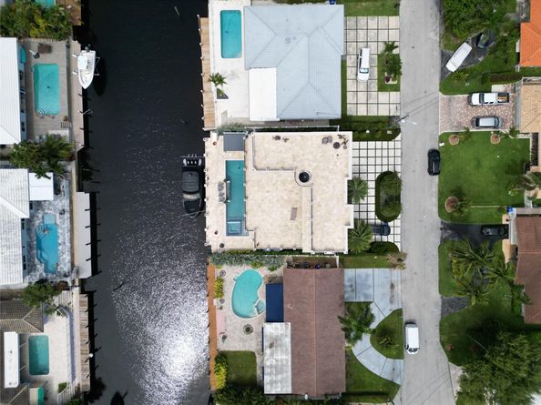 2616 SE 10th Ct, Pompano Beach FL 33062